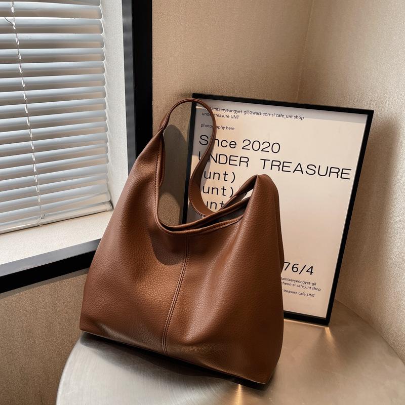 Lazy large-capacity soft leather bag women's 2025 new ins Korean version shoulder bag fashionable retro portable tote bag
