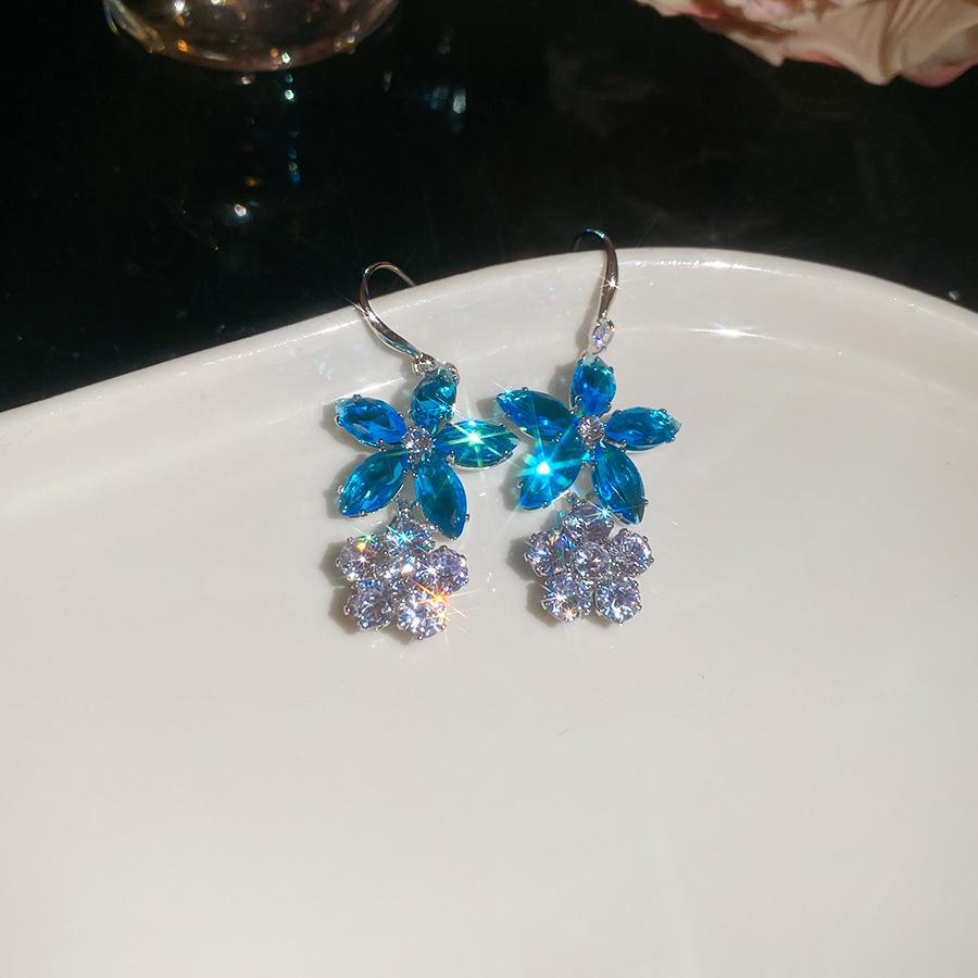 Zircon Flower Leaf Water Drop Pendant Necklace Earring Set Light Luxury Heavy Industry Collarbone Chain High-End Jewelry