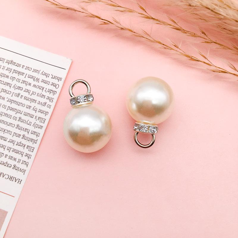 50 KC Gold & White K Dot Diamond Pearl Hair & Clothing Accessories