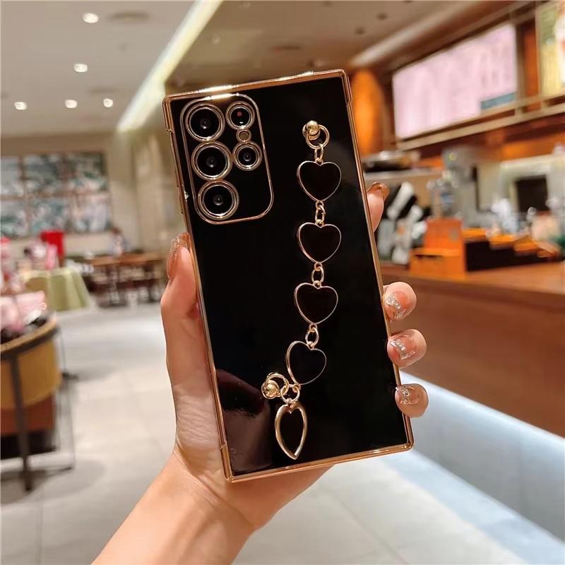 Plating Love Heart Bracelet Chain Phone Case For Samsung Galaxy S26 S2 Ultra S24 S23 FE S22 S21 S20 S10 Plus Back Cover