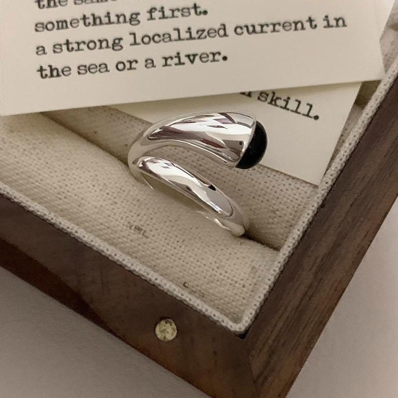 

Black Stylish Geometric Ring For Women Unique Opendesign Finger Accessory