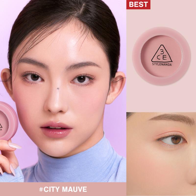 Blush viso 3CE, pigmenti traslucidi leggeri, texture liscia come la seta, facilmente sfumabile, colorito dall'aspetto naturale.