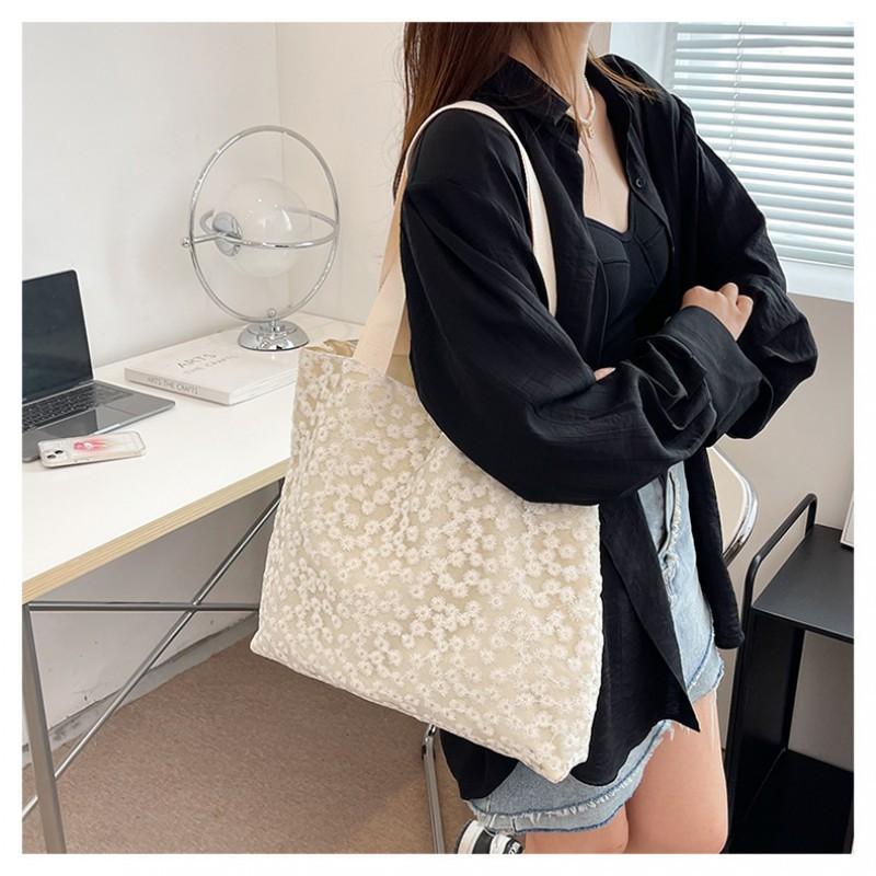 Large-capacity Shoulder Bag Women's 2026 New Style Small Fresh Floral All-matching Lace Mesh Artistic Handbag