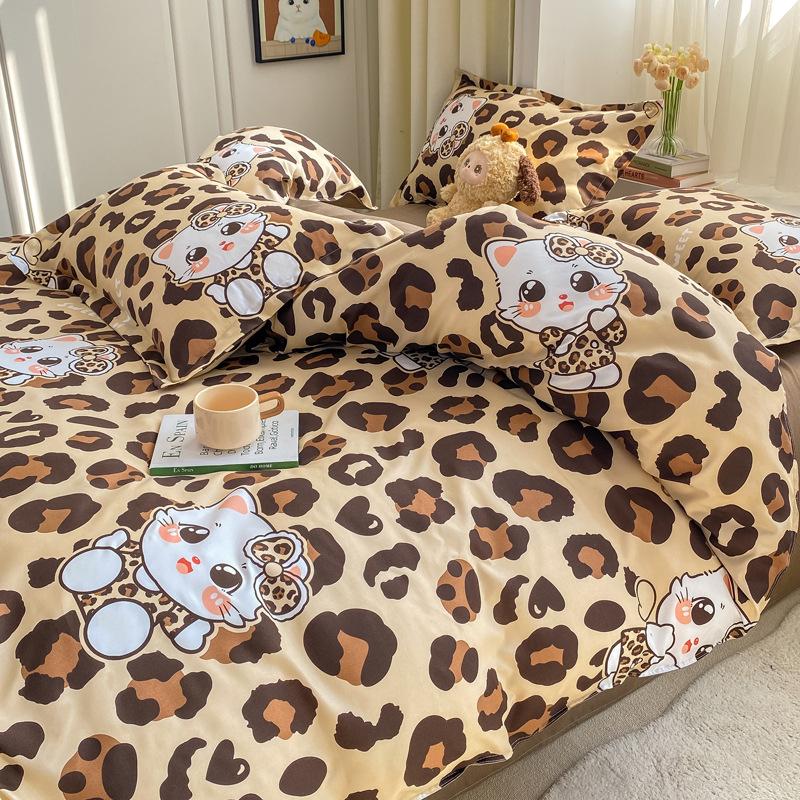 Dormitory Cartoon Printing Three-piece Set, Small Fresh Bed Sheet Quilt Cover, Skin-friendly Four-piece Set