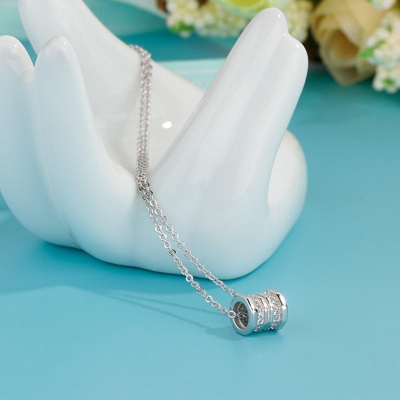 Women Fashion Rhinestone Small Waist Zircon Pendant Clavicle Necklace