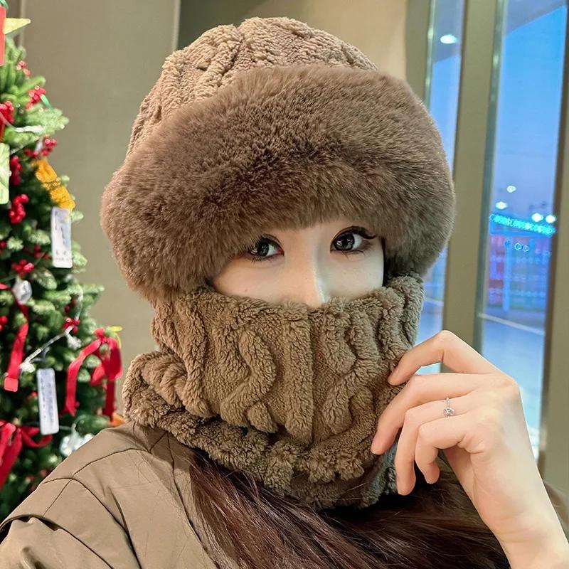 

Зимний Утепленный Набор Шапка-Шарф Женский Защита Шеи Плюшевый Помпон Теплый Фигурный Пушистый Защита Ушей Защита от Холода Шапка-Пуловер темный кофе