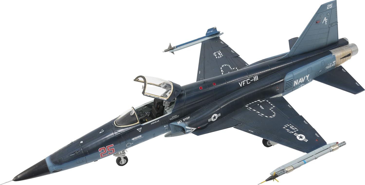 

AFV Club Sundowners Самолет противника Пластиковая модель AR48117 1/48 F-5N+ VFC-111 (Самолет)