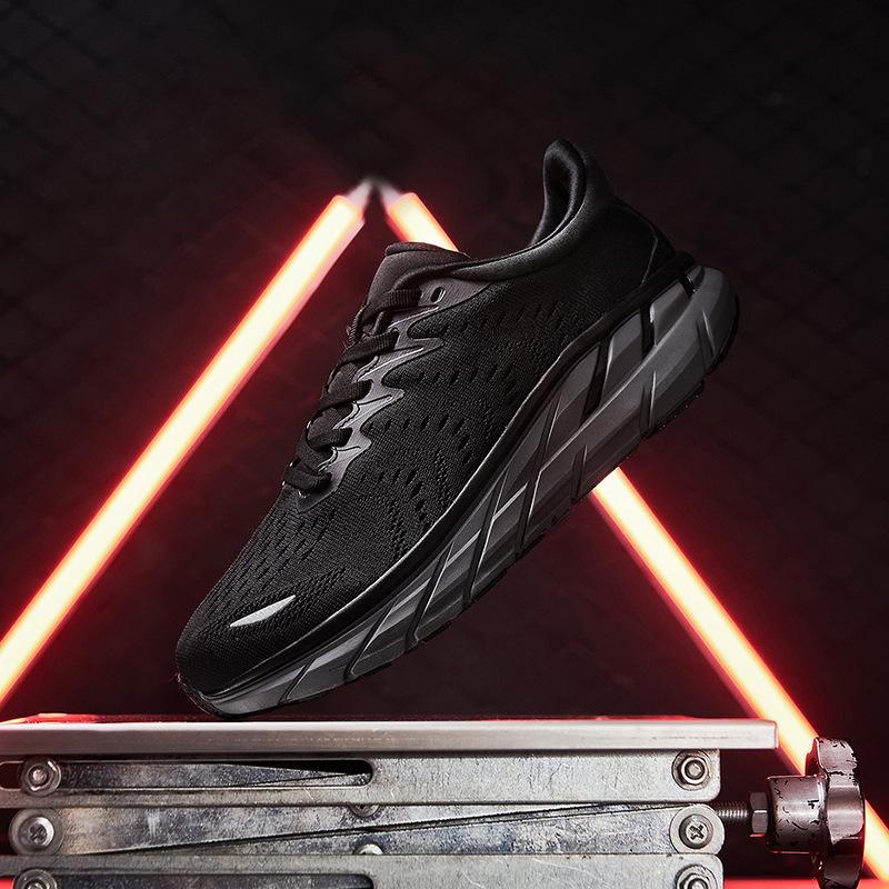 

High-end niche HK ultra-light night reflective professional sports shoes mesh breathable men s medium, long and short distance running shoes 39 чёрный