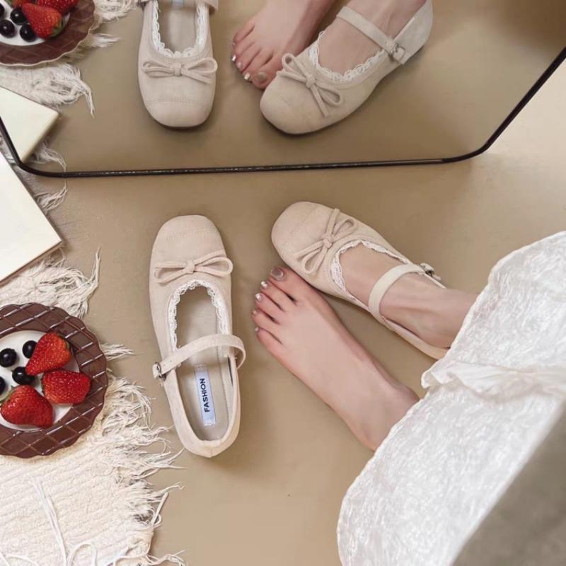 Shallow mouth small single shoes women's autumn new versatile gentle wind with skirt Mary Jane shoes ballet shoes