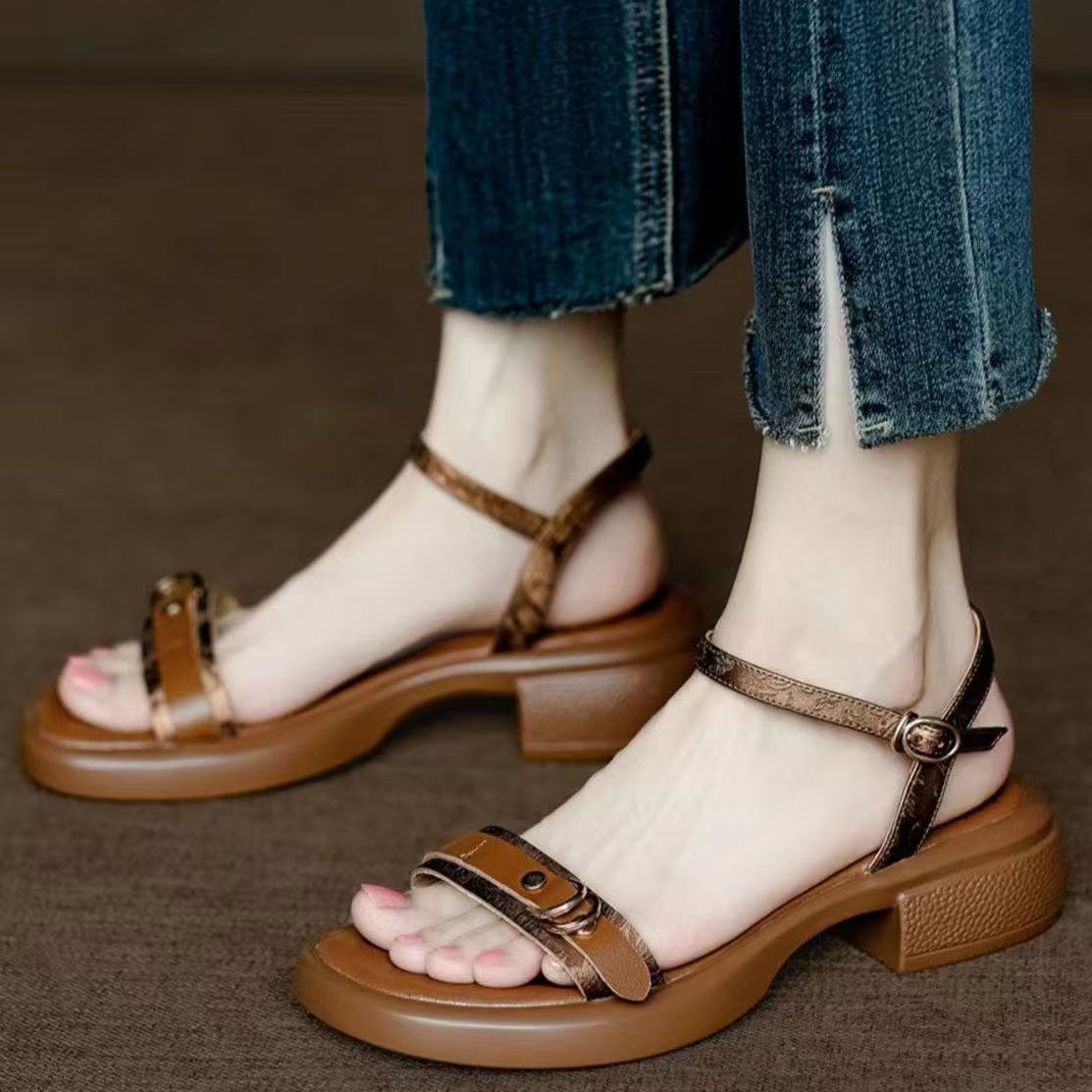 

Ретро квадратный носок с босоножками с открытым носком женские новые летние сандалии на платформе повседневная женская обувь 40 темно-коричневого