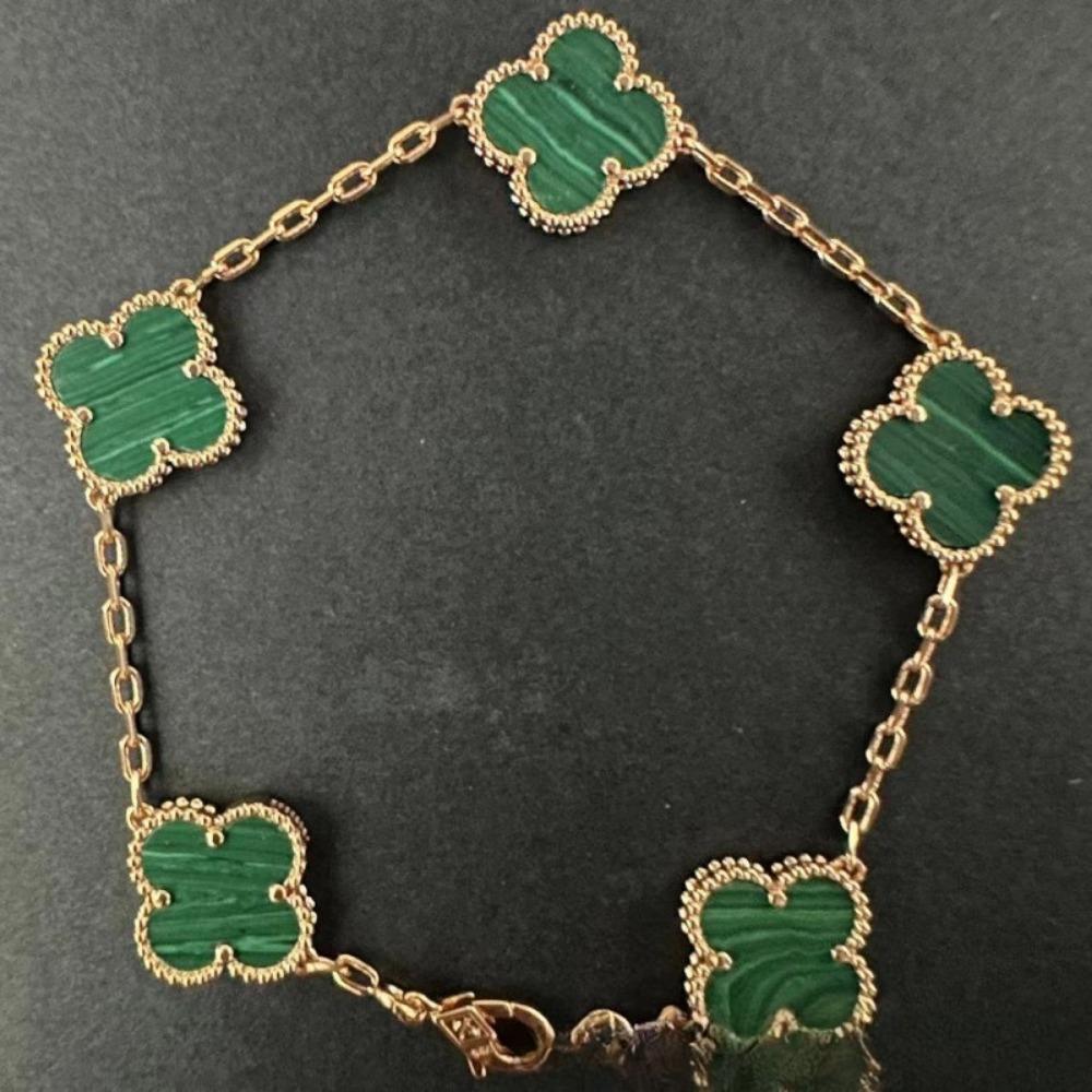 Hochwertiges Kleeblattarmband für Damen Fünf-Blüten-Armband mit natürlichem weißen Perlmutt und rotem Karneol