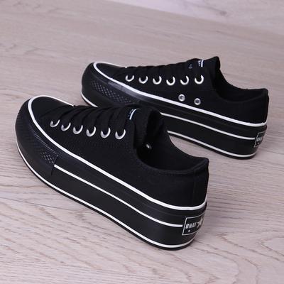 Scarpe di tela nere da donna 2022 Nuova versione coreana Ulzzang Hundred Set di scarpe da lavoro con piattaforma Muffin Student Ins Tide