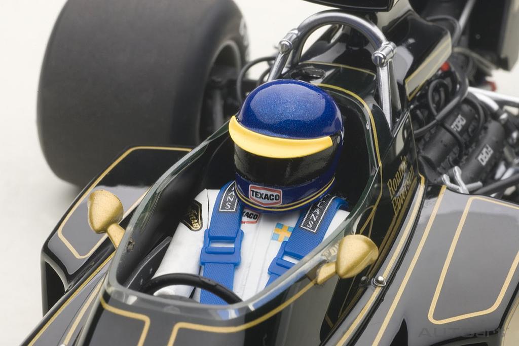 AUTOart Lotus 72E 1973 Ronnie Peterson Driver 1/18 #2 (with Figure)