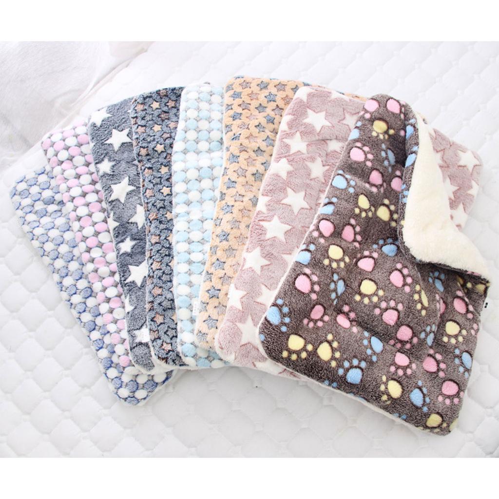 Dog Blanket Super Soft Furry Warm Fleece Flannel Star Print Pet Blankets Machine Washable for Small Medium Large Dog