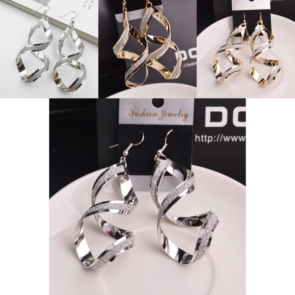 Wholesale Geometric Shape Earrings For Women In Trendy Korean Style