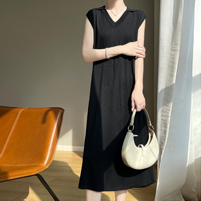 2024 Summer Sleeveless French-Style Loose Beaded Lapel Sweater Dress