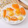 Mini-Brot-Schlüsselanhänger-Set: Lustiges Croissant, Ananasbrötchen, Baguette Spielzeug