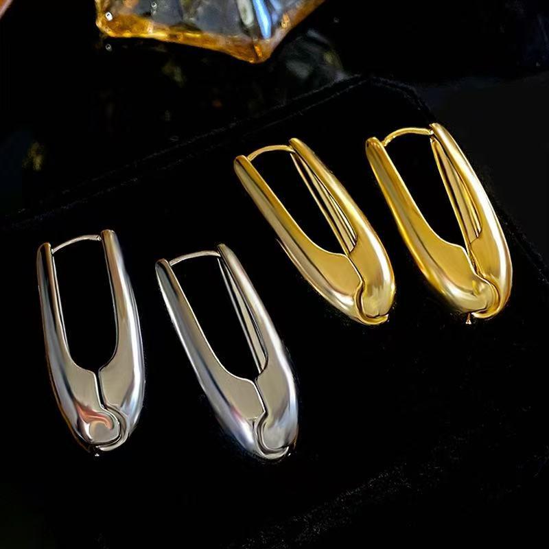 Elegant European Gold Water Drop Earrings for Women - High-End Metal Backs, Light Luxury Commuting Ear Jewelry