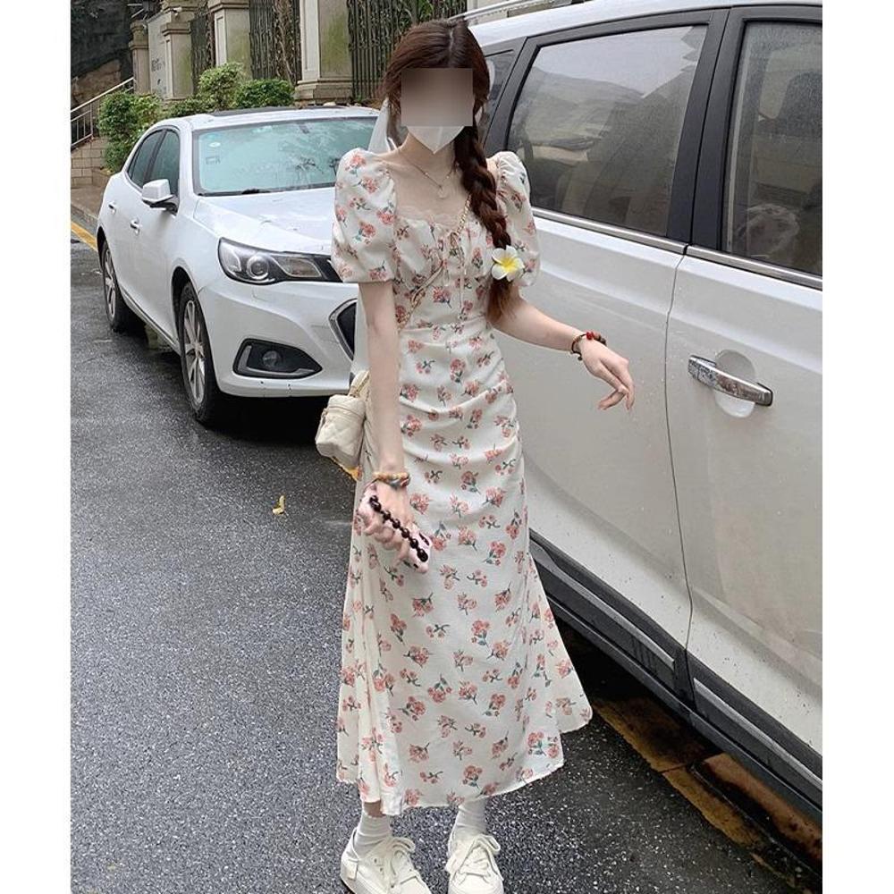 

Women s French First Love Floral Square Neck Fishtail Dress with Puff Sleeves and Lace-Up Back M (suggested for 45-50 kg)