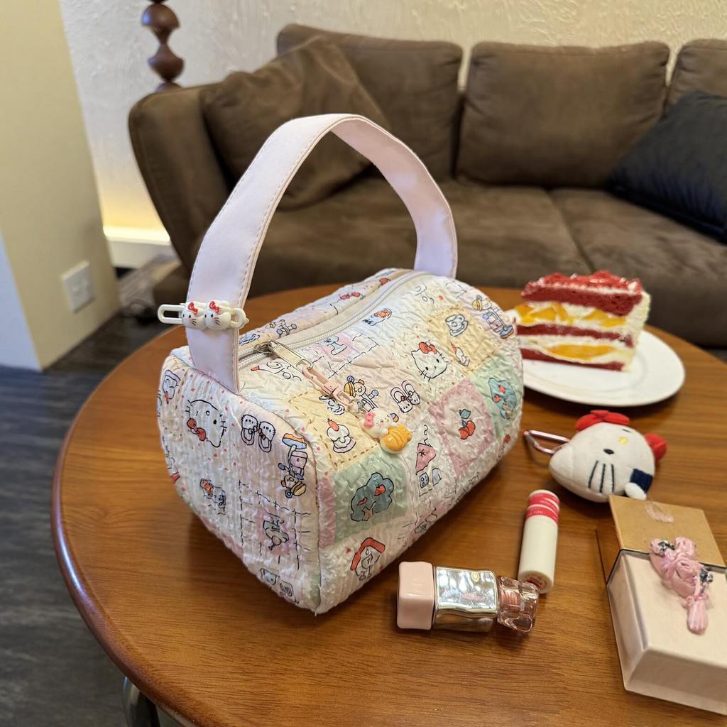 High-Value Large-Capacity Portable Makeup Travel Bag - Cute 3D Design for Women