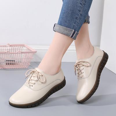 Nouvelles Chaussures pour Femmes en Cuir Véritable pour le Printemps et l'Automne, Confortables à Semelle Souple, Chaussures de Mère d'Âge Moyen, Décontractées à Semelle Épaisse, Chaussures Simples Grande Taille