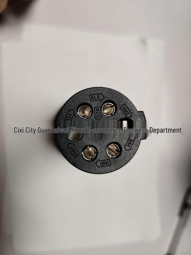 7-Pin Truck to 13-Pin Trailer Voltage Converter, 24V to 12V