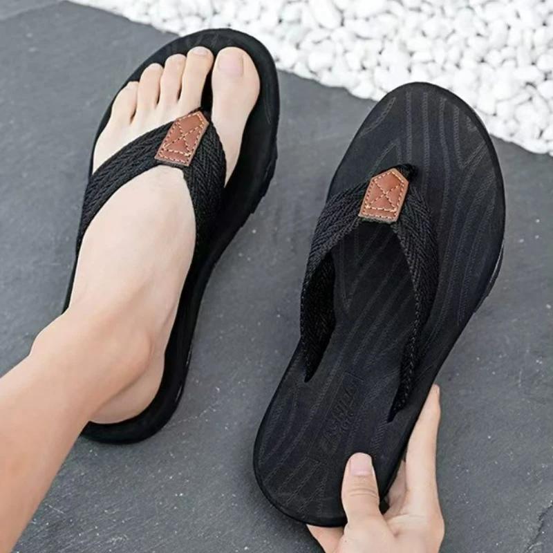 Men's Flip Flops 2026 Summer New Slippers Comfortable Pinch Toe Flat Sandals Lightweight Casual Slippers Non-slip Beach Slippers