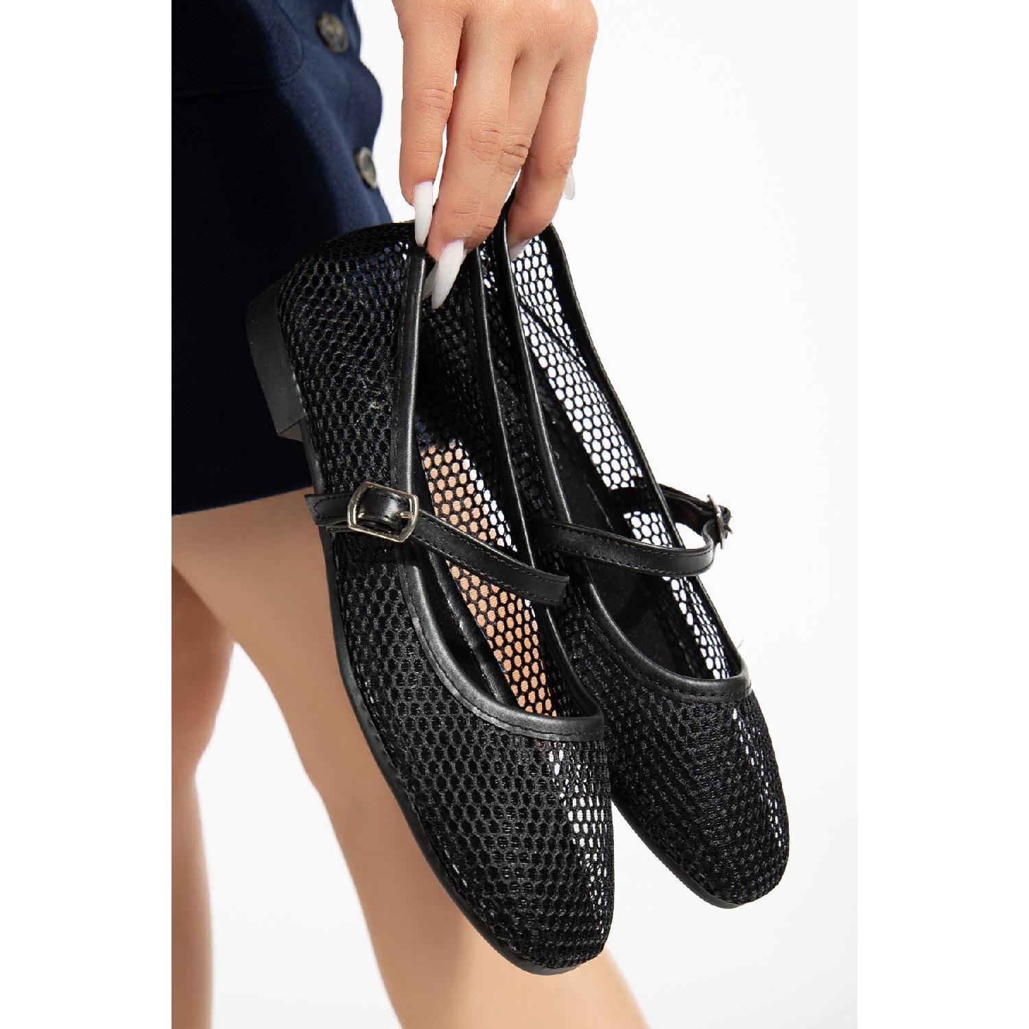

Women s Net Ballerina Flats With Single Tape Buckle 36 чорний