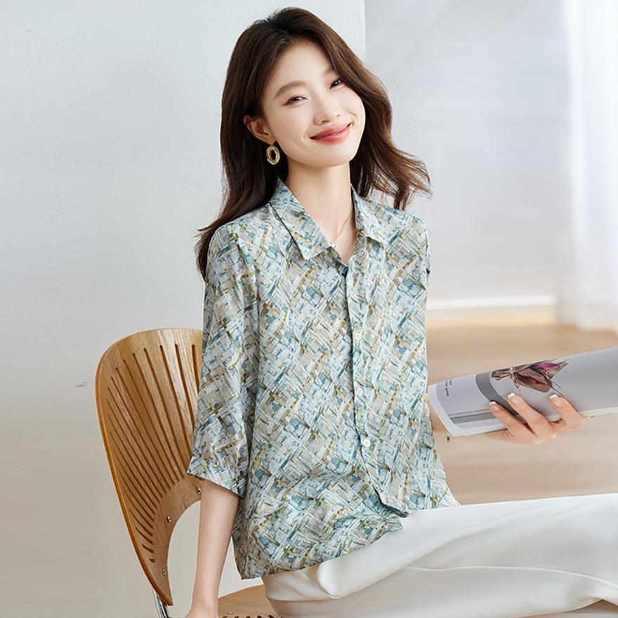Summer new fashion temperament printed lapel silk short-sleeved shirt mulberry silk shirt shirt shirt top