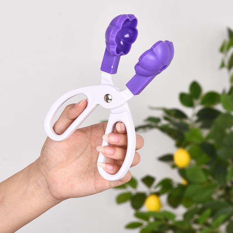 1Pc  Multi-functional Baking Mold Cake Model Clip, Three-piece Set of Scissors Cake Mold