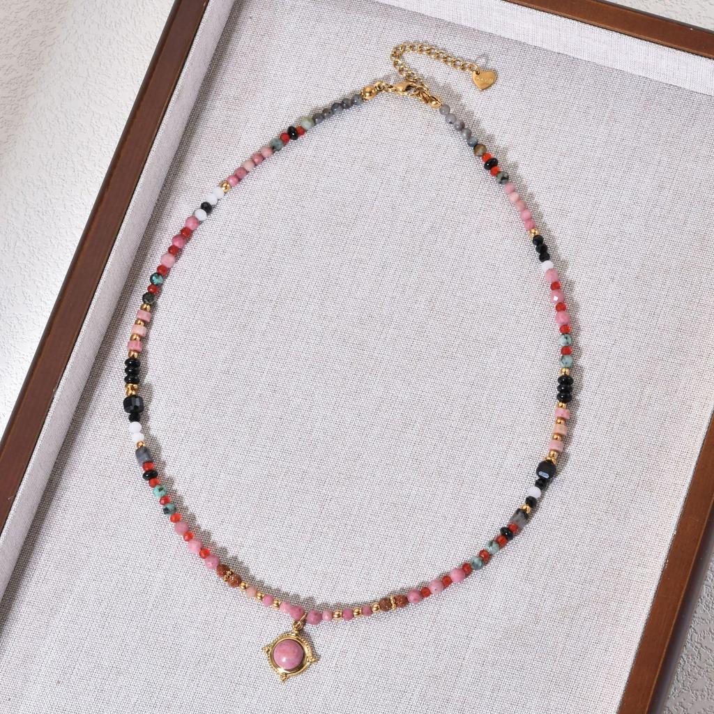 Elegant Bohemian Red Veined Stone Beaded Necklace with High-End Stainless Steel Clavicle Chain for Women