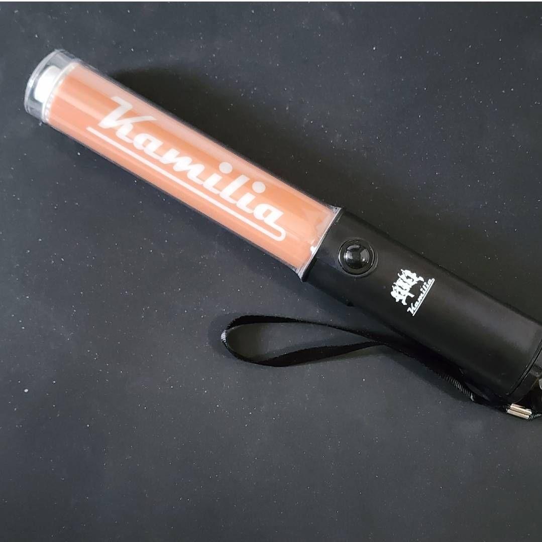 

[Б/У] Официальный корейский лимитированный лайтстик KARA Camellia Stick