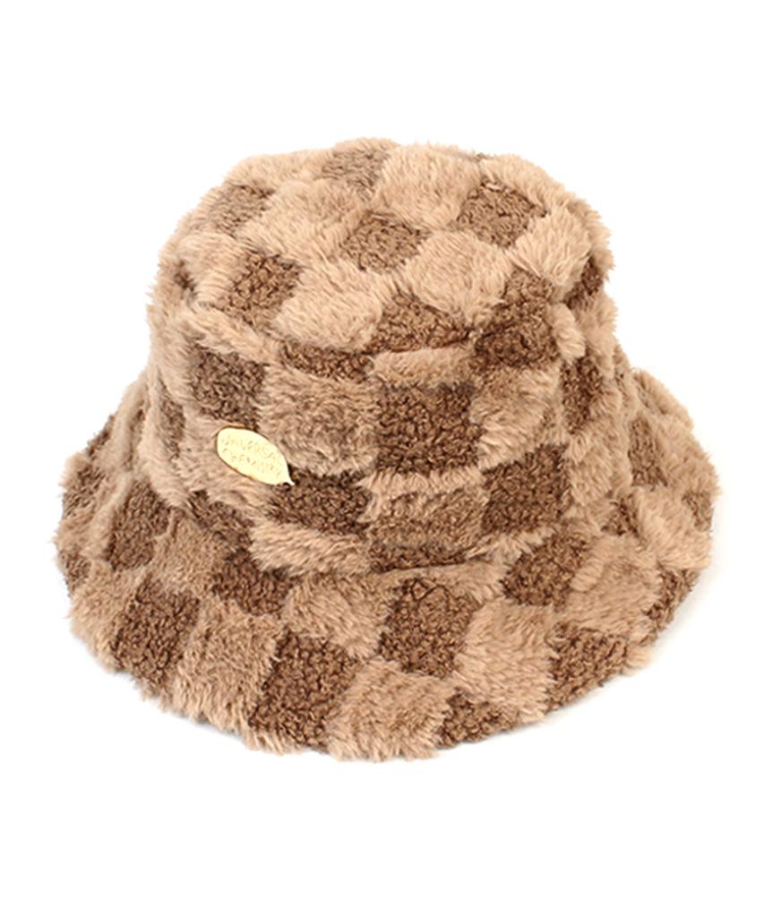 Yunibeosyeolkemiseuteuli Check Fur Beige Bucket Hat