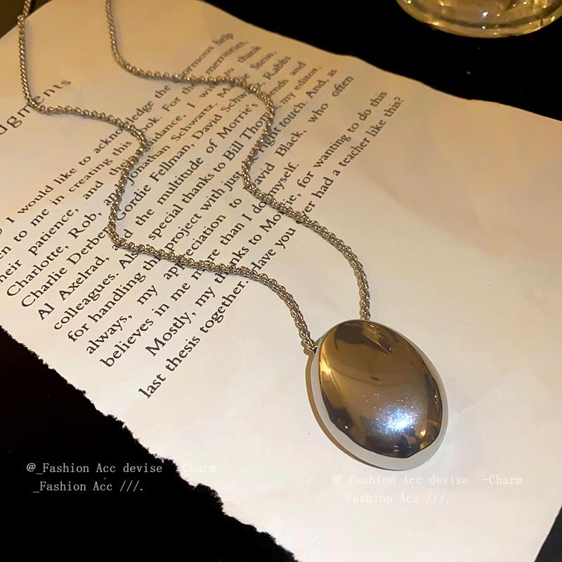 Titanium Steel Oval Chain Necklace - Stylish Stainless Steel Jewelry