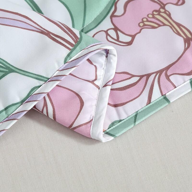 FUANNA All-Season Brushed Microfiber Seven-Hole Fiber Quilt