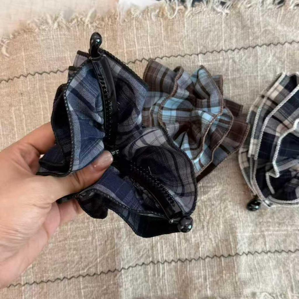 Plaid Flower Hair Clip: Elegant Women's Banana Clip for Chic Updos and Ponytails