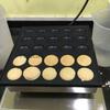 Commercial 9/25 Holes Dutch Poffertje Grill Mini Pancake Machine Electric Pancake Maker Muffin Griller Machine Non-stick Griller