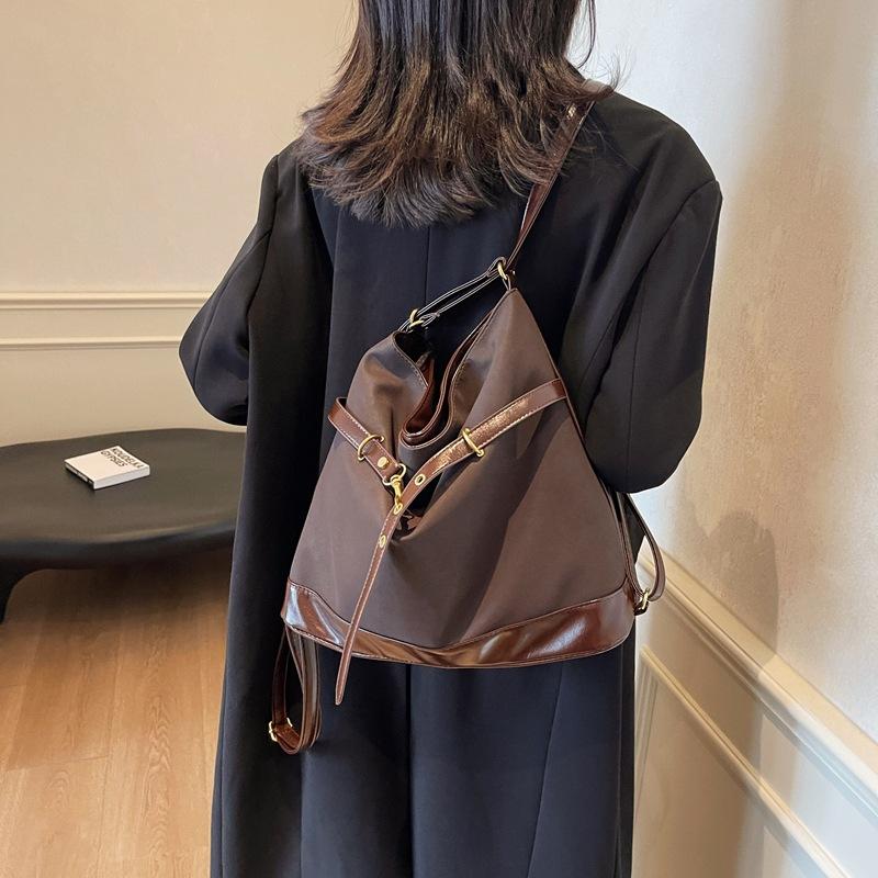 Retro trendy underarm tote bag women's 2025 autumn and winter new fashionable large-capacity shoulder bag niche design women's bag