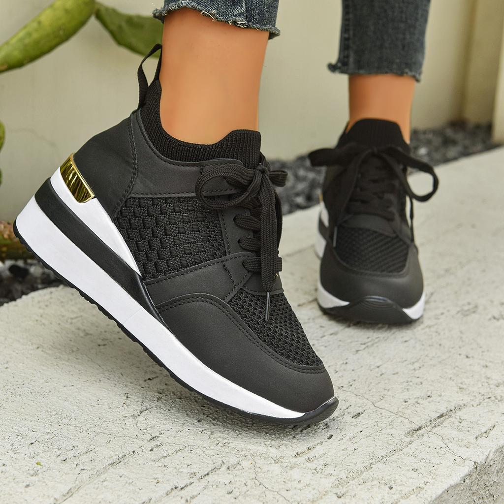 Mode Luxus Gestrickte Mesh Keilabsatz Sneaker Frau Markendesign Metall Hoher Absatz Netz City Laufschuhe Damen Atmungsaktiv Lässig Zapatos