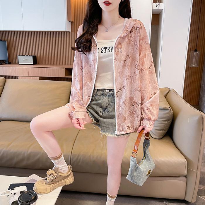 Sunscreen clothing women s summer clothing 2025 new loose ice silk thin foreign style age-reducing sunscreen clothing hooded cardigan jacket women M оранжевый