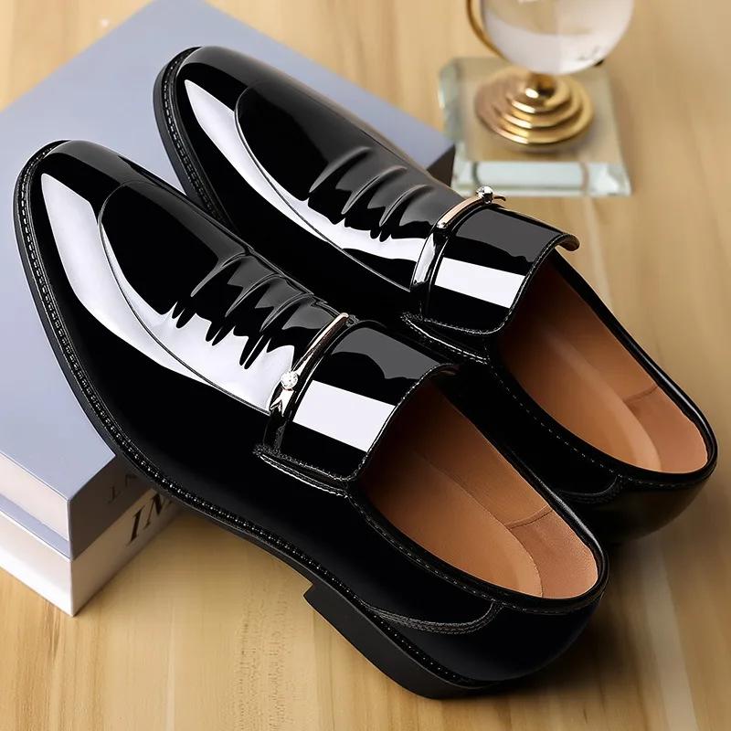Men Patent Leather Shoes Business Shoes Casual Pointed Toe Slip on Loafers Men Luxury Party Wedding Plus Size Shoes