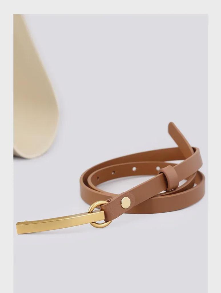 Curea din piele de vacă cu cataramă retro aurie pentru femei - la modă, lungă, cu etanșare în talie de înaltă calitate.