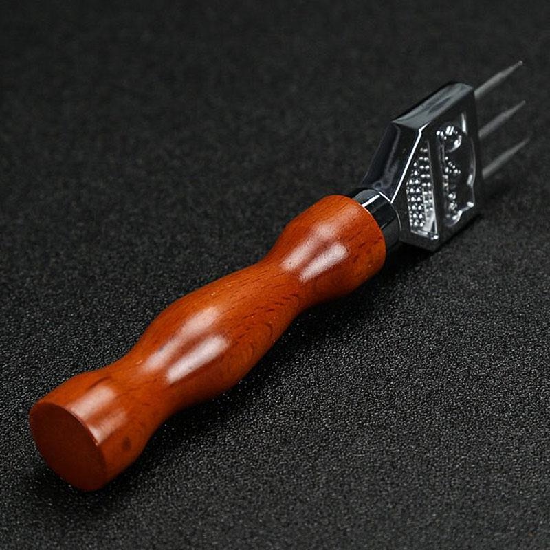 Ice Pick - Stainless Steel Ice Crusher with Wood Handle, Japanese Style Ice Chipper Ideal for Bars and Home