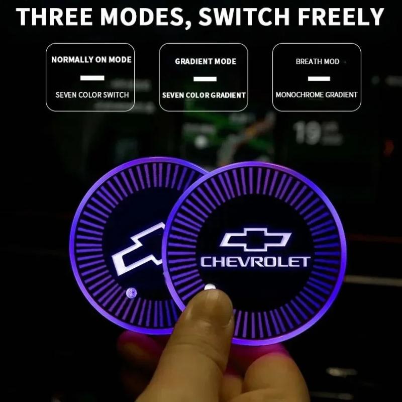 Skirta Chevrolet CRUZE SILVERADO AVEO Cavalier IMPALA MALIBU SPARK TRAX LED automobilio puodelio laikiklio šviesa vandens puodelio laikiklio kilimėlis aplinkos apšvietimas