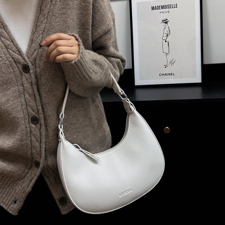 New Women's Shoulder Bag Portable Oblique Half-moon Bag