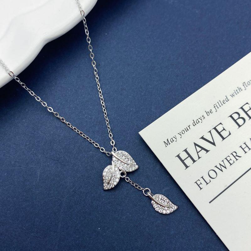 

S925 Sterling Silver Leaf Tassel Necklace with Zircon for Women - Elegant Korean Design S925 Silver