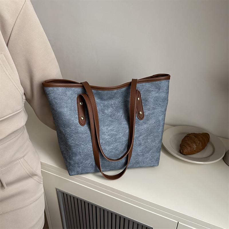 Fashionable Black Pu Leather Tote Bag For Women Summer 2024 Simple And Chic Design