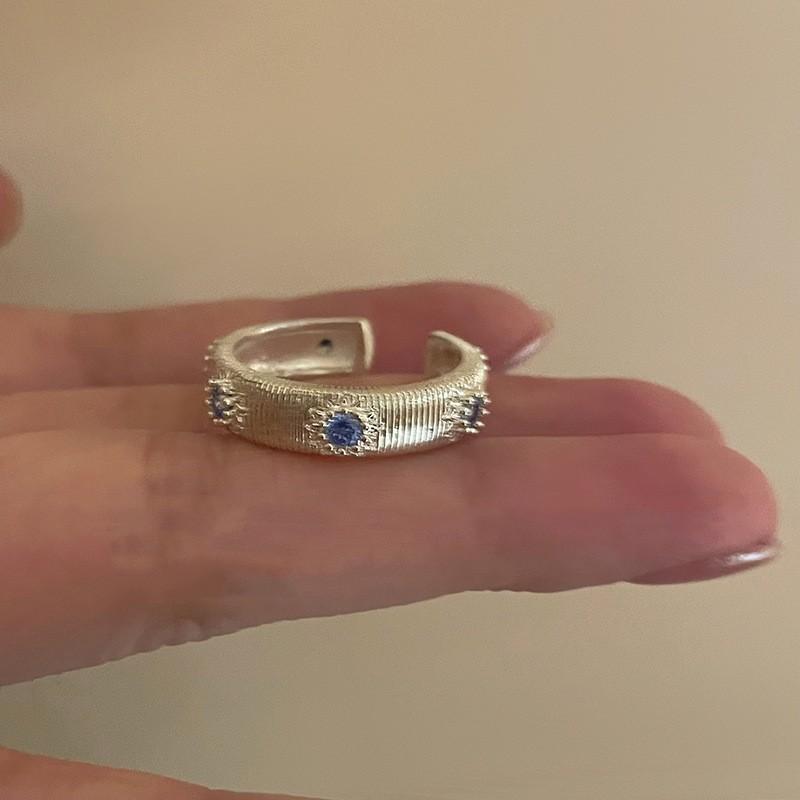 Silver Unique S925 Ring For Women Summer Collection Fashionable Geometric Design Luxury Lightweight