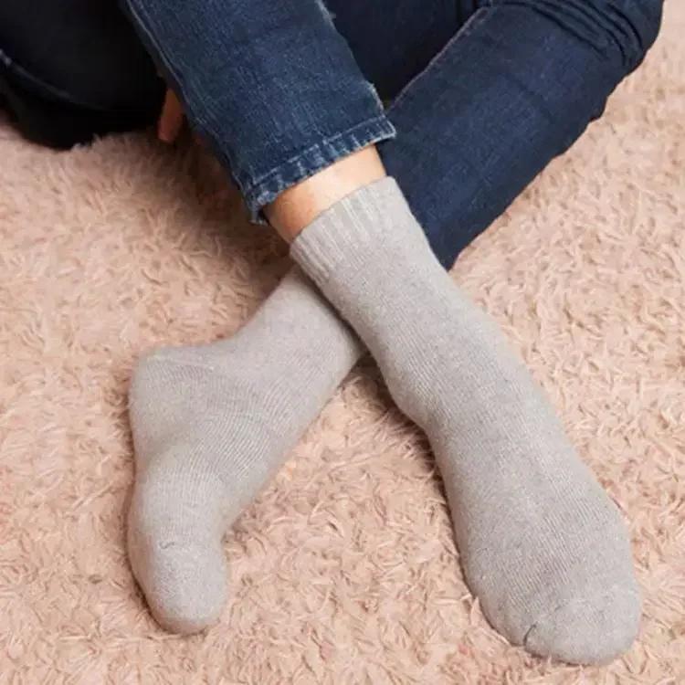 Mens Winter Thicken Wool Socks Male Women Warm Socks Super Plush Solid Color Socks Merino Wool Socks Christmas Against Cold Snow