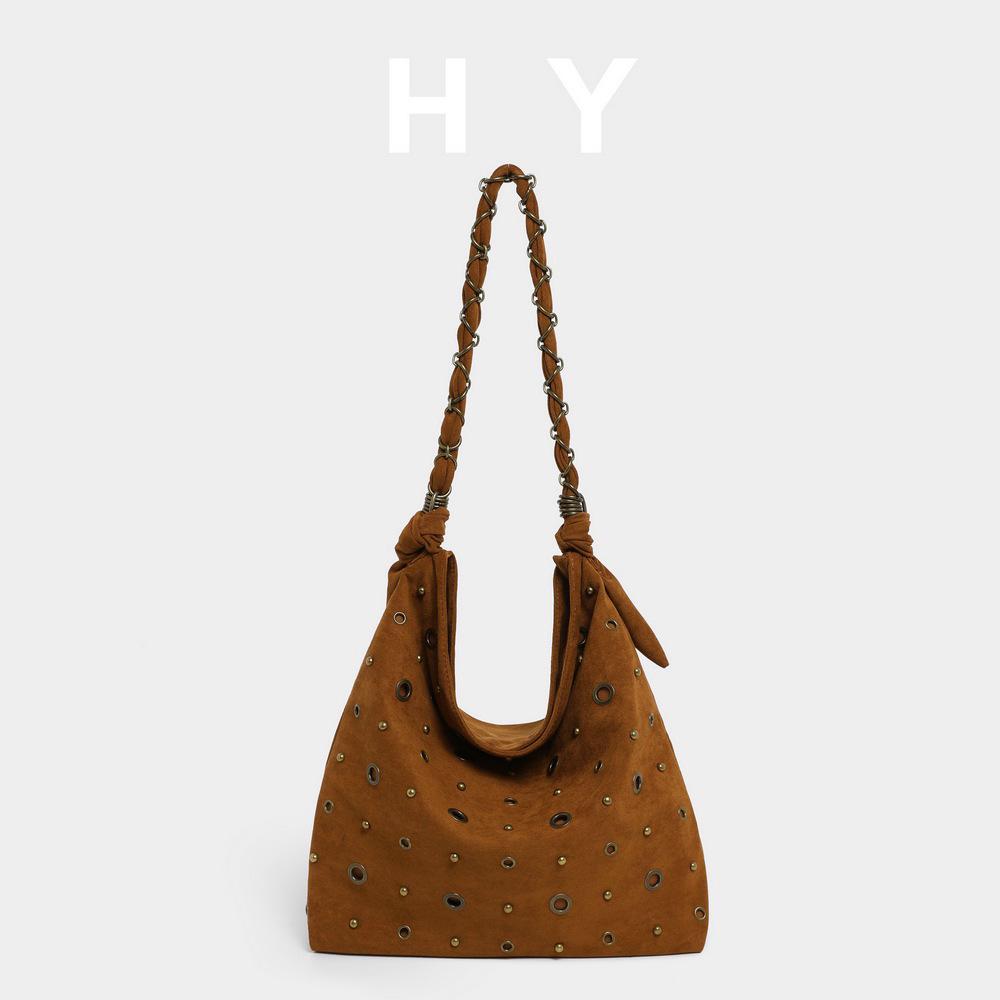 

Autumn/Winter Suede Rivet Shoulder Bag - Trendy, Minimalist, Versatile Casual Bag коричневий